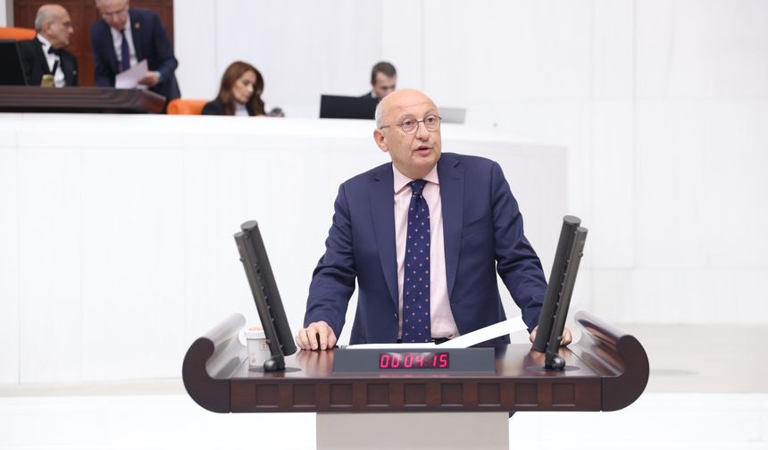 “Çiftçilerimizi yerle bir eden AK Parti iktidarı şimdi de çiftçinin kredisine göz dikmiş"