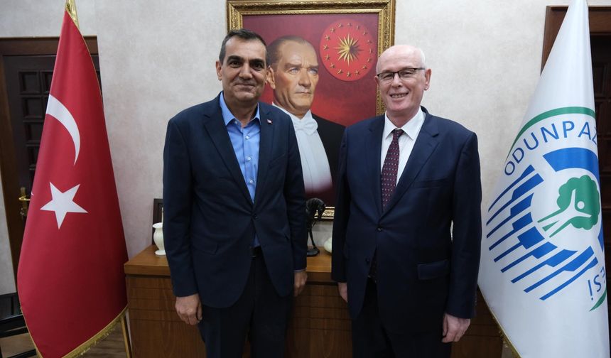 Odunpazarı Belediye Başkanı Kazım Kurt, TÜRK-İŞ heyetini ağırladı