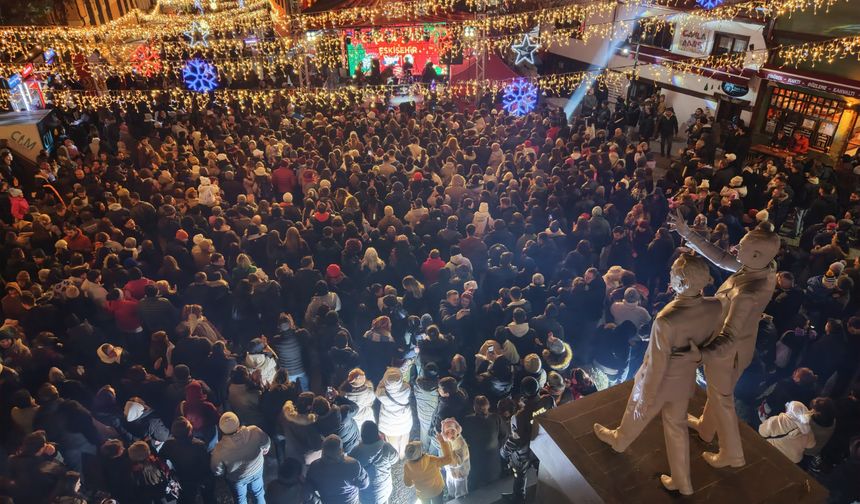 Eskişehir'de Yeni Yıl Pazarı ziyaretçi rekoru kırdı