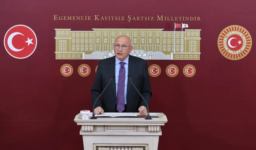 CHP'li Çakırözer: "Eskişehir yılı, yatırım programında hüsran yılı oldu"