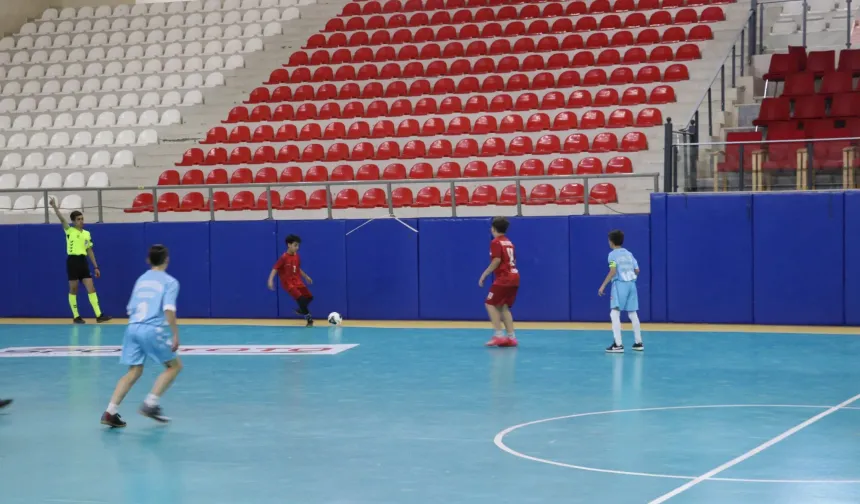 Okul Sporlarında rekabet sürüyor: Eskişehir'de Futsal Yıldız Erkek maçlarının tarihi belli oldu