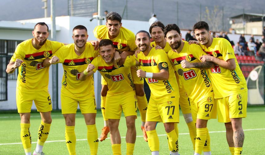 Şimşeklerden gol patlaması