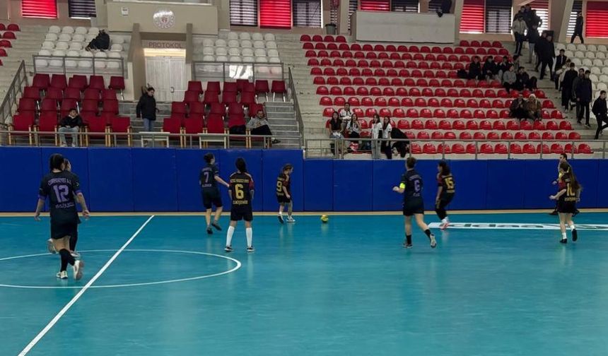 Eskişehir'de Futsal şöleni: Yıldız Kız grup maçlarının tarihi açıklandı