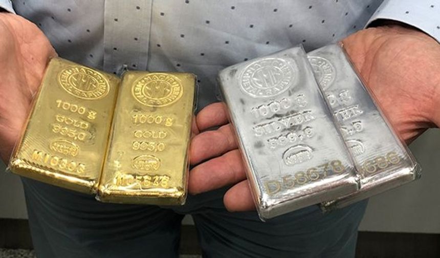 Gram altın ve gümüş sahipleri dikkat! Dev banka resmen açıkladı