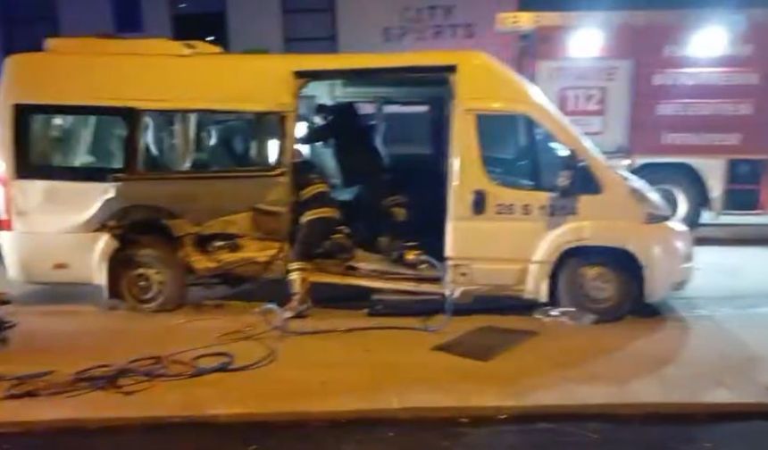 Eskişehir'de gece yarısı feci kaza: Çok sayıda yaralı var