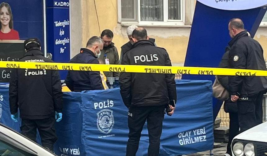 47 yaşındaki adam cadde ortasında ölü bulundu