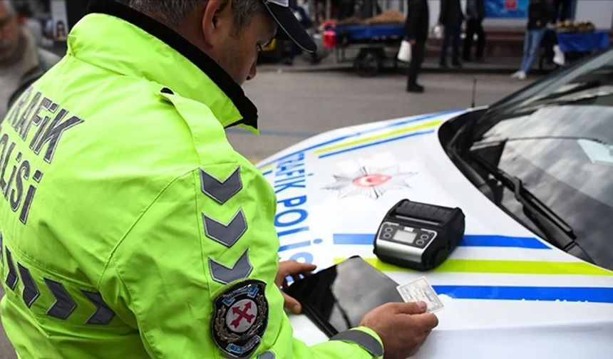Trafikte yeni dönem başladı: Bunun cezası artık 3 yıl hapis!