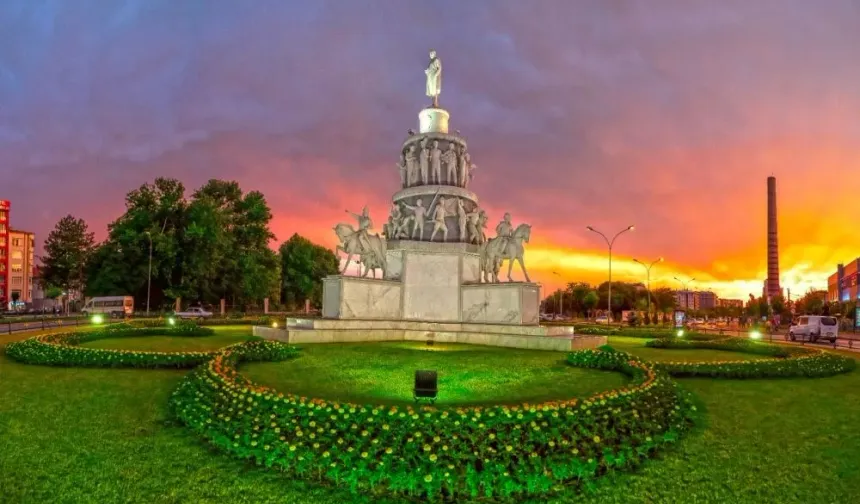 Eskişehir'in simgesi haline geldi: Ulus Anıtı'nın derin hikayesi