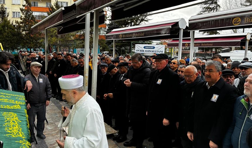CHP'li vekil Çakırözer'in babası Mehmet Ali Çakırözer son yolculuğuna uğurlandı