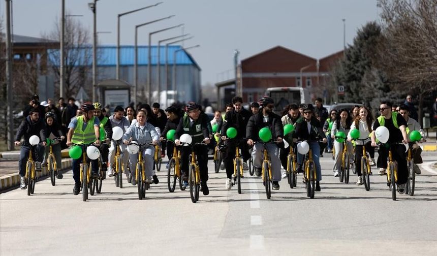 Eskişehir'de “Bağımsızlık Yılı” için pedallar çevrildi