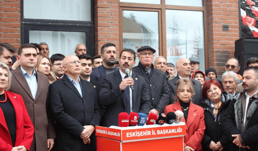 CHP Eskişehir İl Başkanlığı’nda bayramlaşma programı düzenlendi