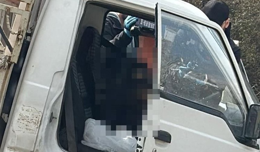 Sınıf öğretmeni Eskişehir Caddesi'ndeki otomobilinin içinde ölü bulundu