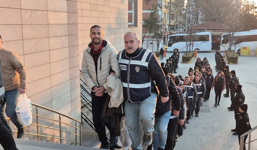 Eskişehir merkezli dev dolandırıcılık operasyonu: 32 kişi tutuklandı