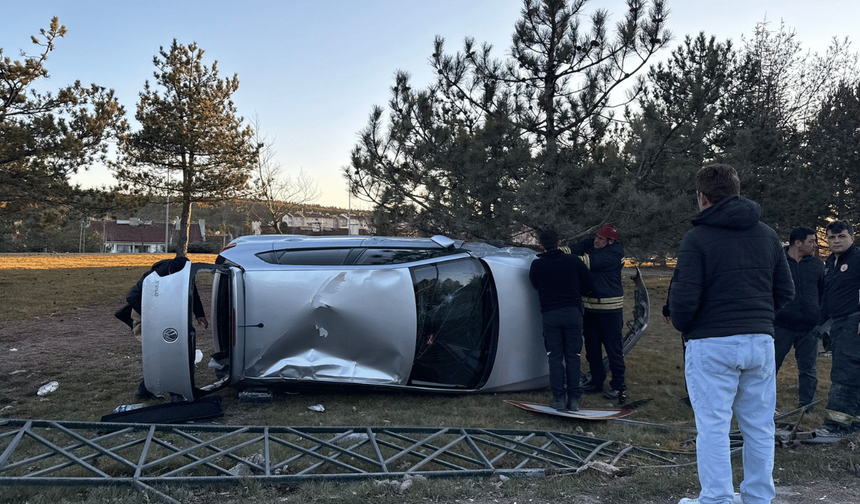 Eskişehir'de korkunç kaza! Kontrolden çıkan otomobil takla attı
