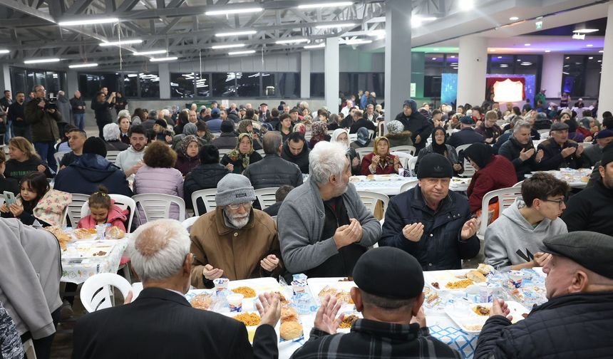 Odunpazarı'nda 110 bin vatandaş aynı sofrada buluştu