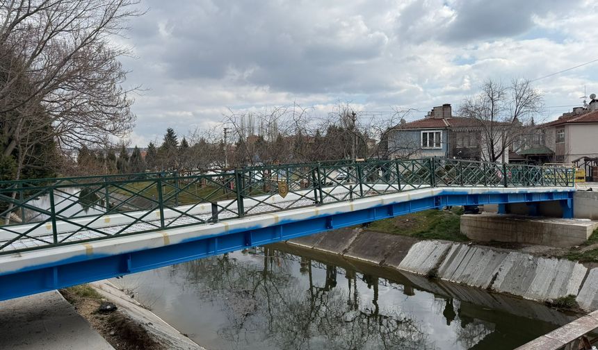 Eskişehir'de Sarısu üzerine yeni köprü yapıldı
