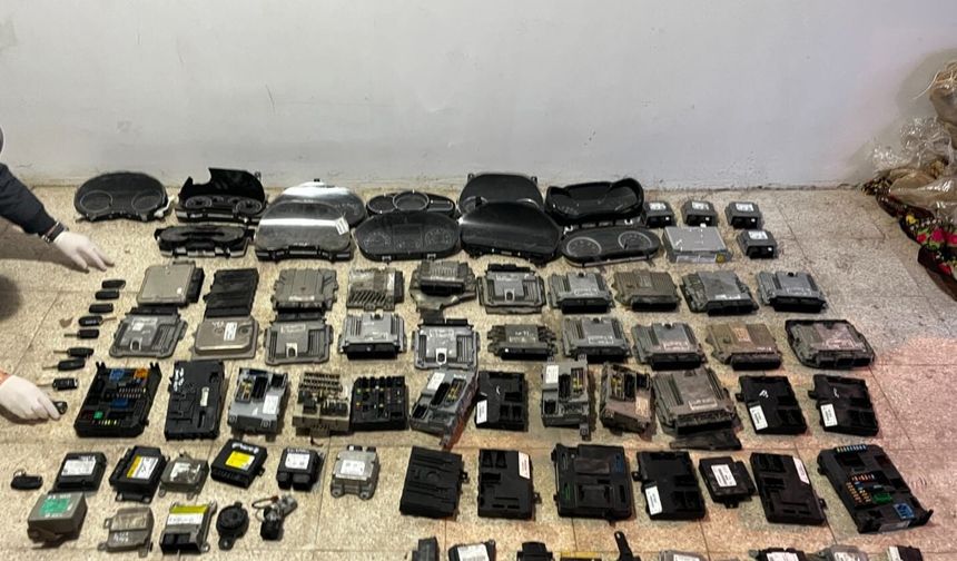 Eskişehir'de 100'den fazla lüks aracı parçalayıp satmışlardı: 4 şüpheli tutuklandı