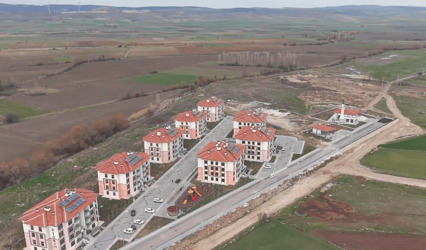 TOKİ duyurdu: Eskişehir'de 125 aile yeni yuvasına kavuştu