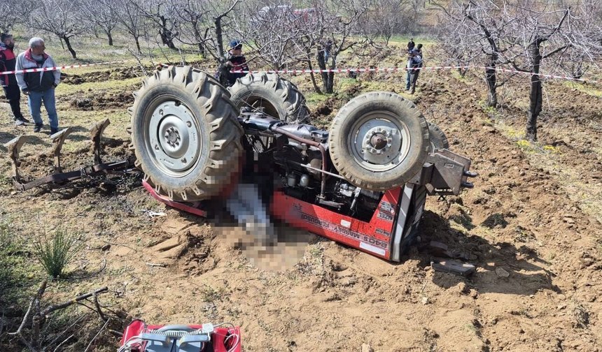 Kendi sürdüğü traktörün altında kalan sürücü hayatını kaybetti
