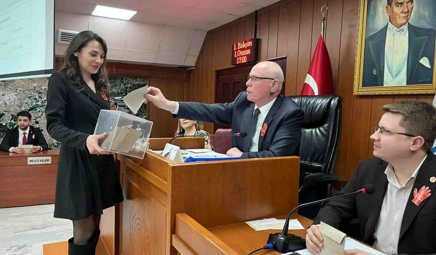 Odunpazarı Belediye Meclisi'nde seçim günü: Yeni görev dağılımları belli oldu