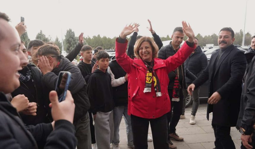"Bu sezona, bu oyuna, bu taraftara şampiyonluk yakışır"
