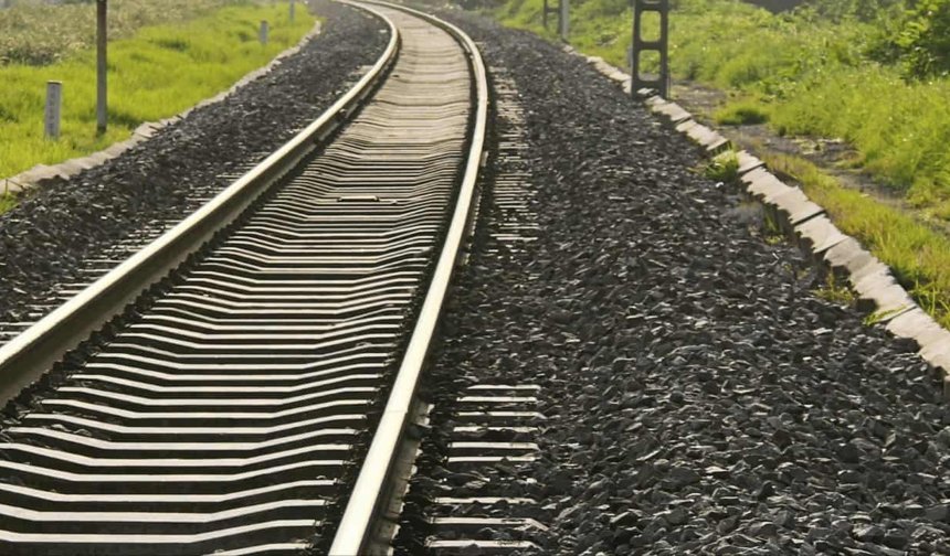 Çalışmalar yıl sonunda tamamlanıyor, 125 yıl sonra tekrar açılıyor: Yeni demiryolu hattı Eskişehir'den de geçecek