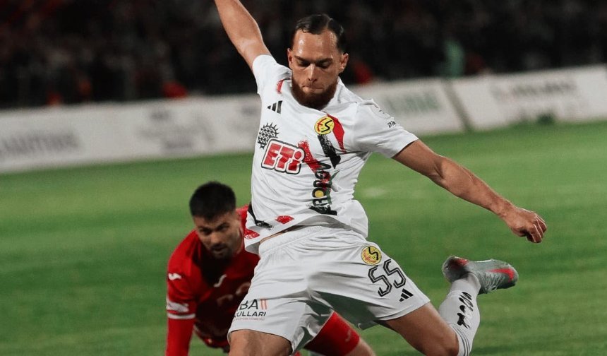 Eskişehirspor ilk yarıyı 2-0 geride kapattı
