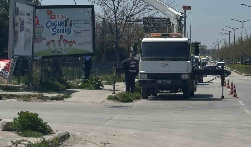 Eskişehir'de kaldırılan reklam panoları hakkında Büyükşehir'den açıklama geldi