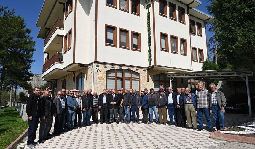 İnönü'de hizmetler karşılık buldu: Mahalle sakinlerinden Hamamcı'ya teşekkür