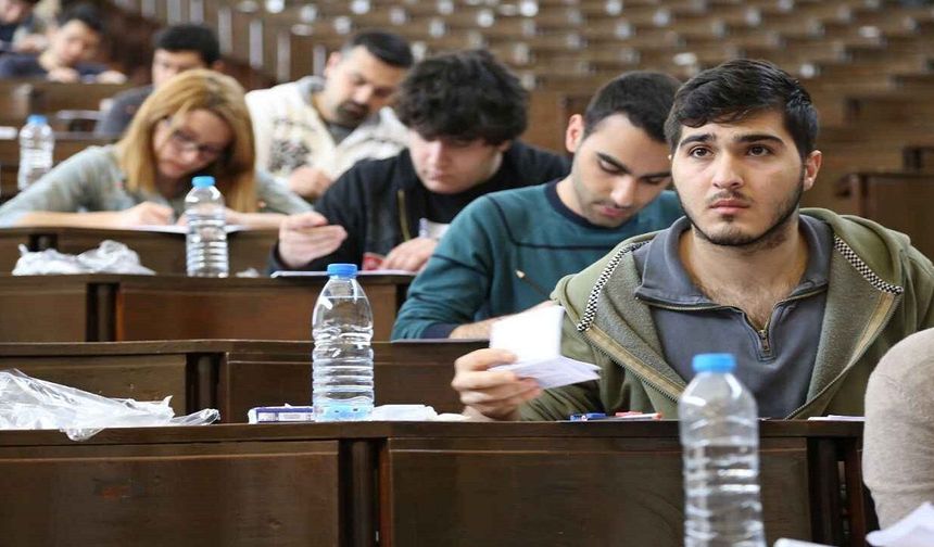 Eskişehir'de üniversite adaylarının ikinci gün heyecanı: Binlerce kişi ter dökecek!