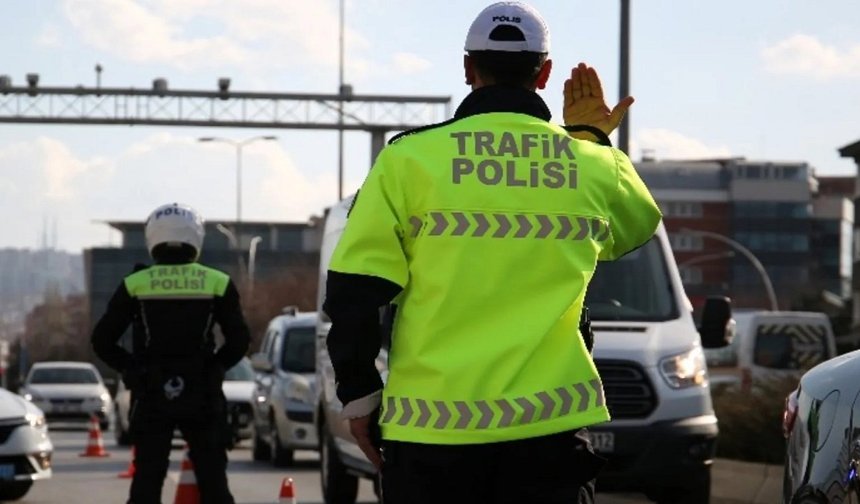 Trafikte artık bunu yapanlar arabasını kaptıracak!