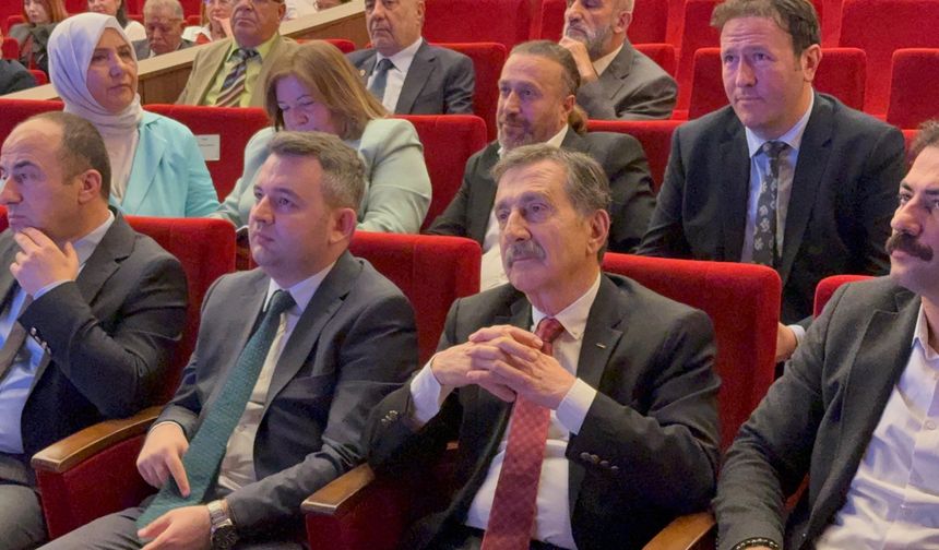 Ahmet Ataç, Eskişehir Sempozyumu'na katıldı