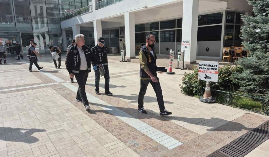 Tepebaşı Belediyesi operasyonunda yeni gelişme: Gözaltı sayısı 25'e yükseldi