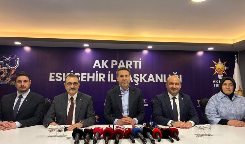 Alparslan Bayraktar Eskişehir’de yatırımları açıkladı: 600 milyon dolarlık üç proje ve 1500 istihdam planı