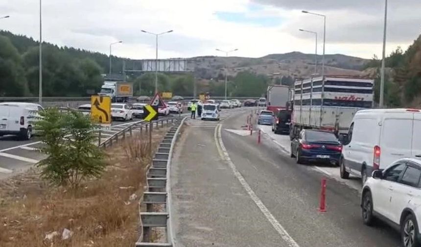 Kilometrelerce kuyruk oluşabilir: Eskişehir istikameti bayram boyunca tek şeritten ilerleyecek