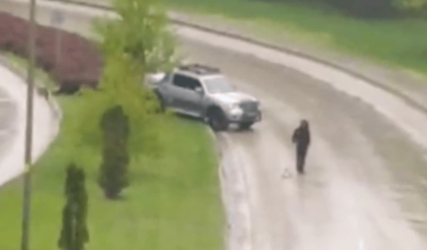 Eskişehir'de kayganlaşan yol kazaya sebep oldu