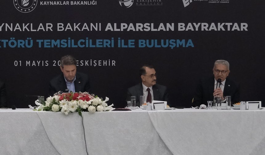 Nadir Küpeli, yeni çevre yollarına duyulan ihtiyacı Bakan Bayraktar’a iletti