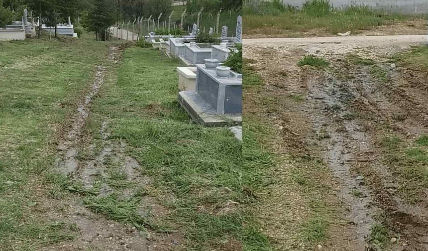 Tepki çeken görüntü: Eskişehir'deki mezarlıkta su borusu patladı