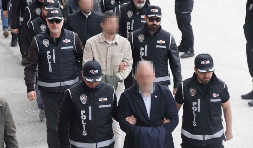 Tepebaşı Belediyesi operasyonunda 15 tutuklama