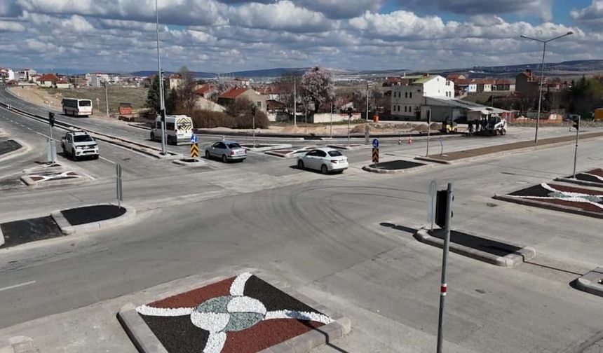 Başkan Ünlüce duyurdu! Eskişehir'de yollar yenileniyor: "Kentimize hayırlı olmasını diliyorum"