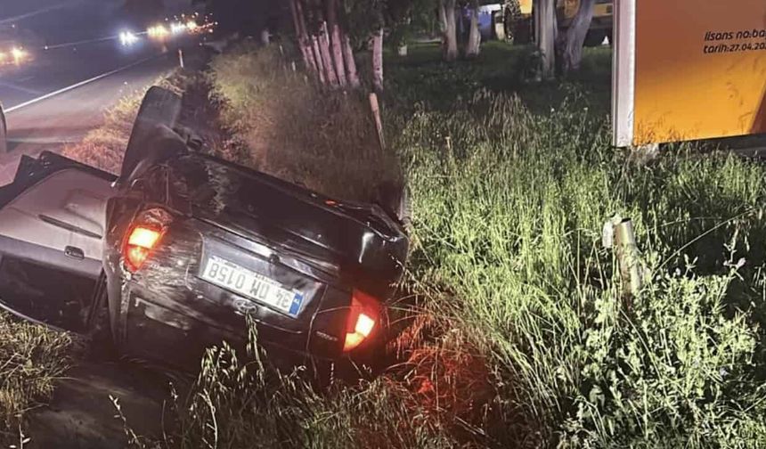 Eskişehir yolunda kontrolden çıkan araç takla attı: 2 yaralı