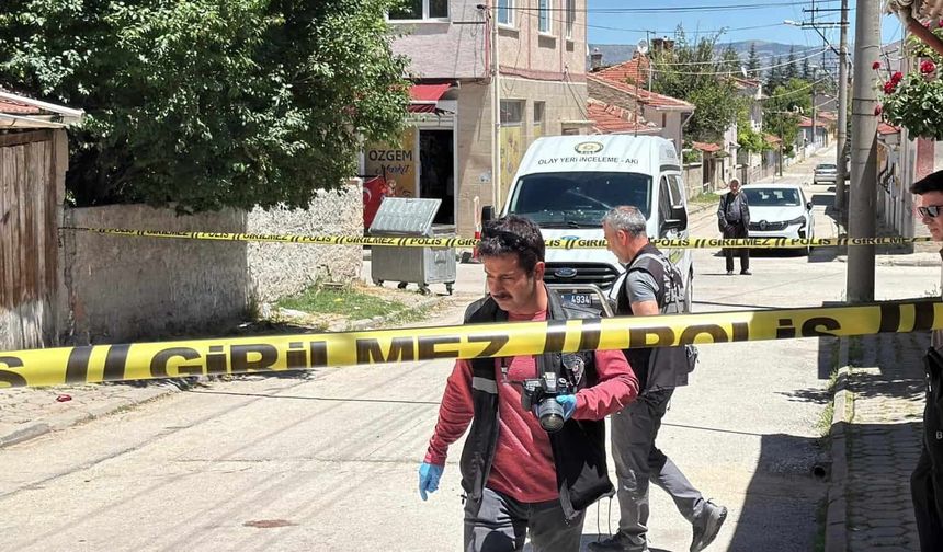 Evinden 150 metre uzakta can verdi: Eskişehir'de geri giden aracın altında kalan kadın kurtarılamadı