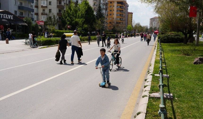 Eskişehir'in en işlek noktası trafiğe kapanıyor