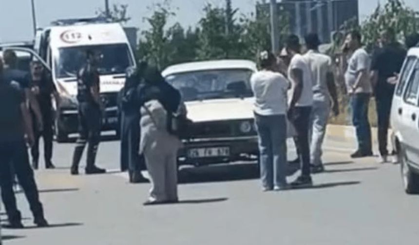Eskişehir'de karşıdan karşıya geçmeye çalışan yaşlı kadına otomobil çarptı