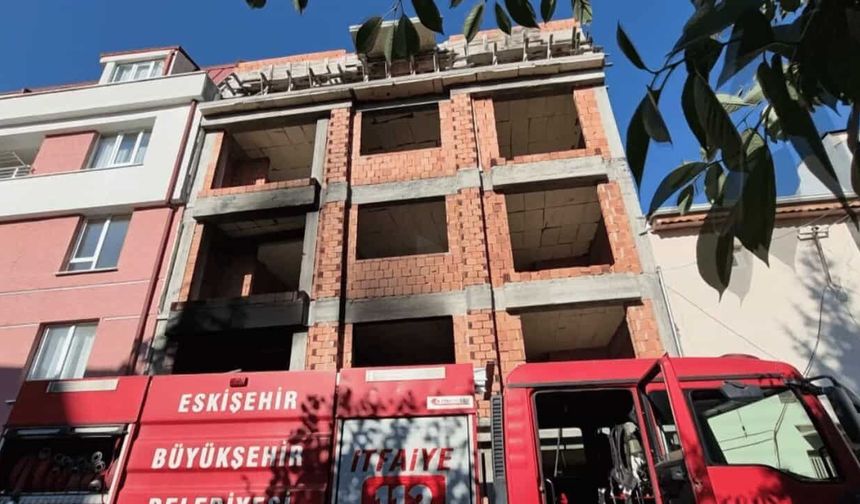 Eskişehir'de bir inşaatta yangın çıktı
