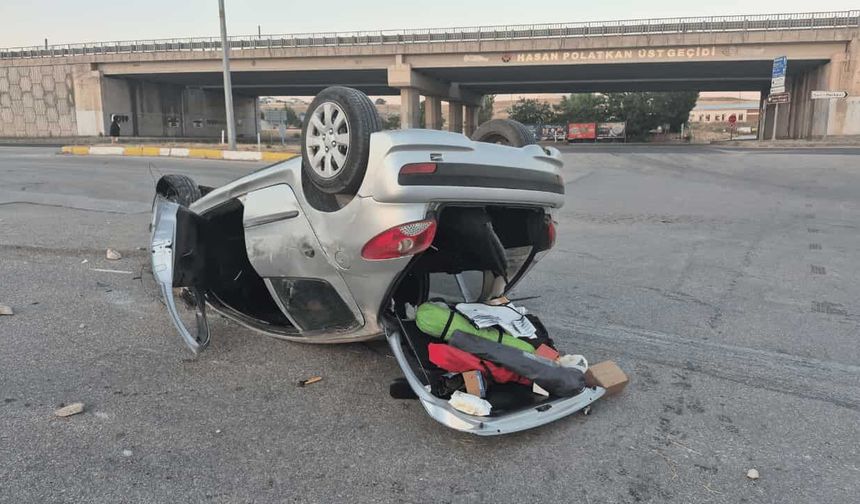 Eskişehir'de savrulan araç önce refüje çarptı, ardından takla attı