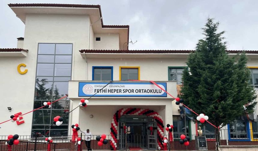 Eskişehirspor efsanesi Fethi Heper'in adı spor ortaokulunda yaşayacak