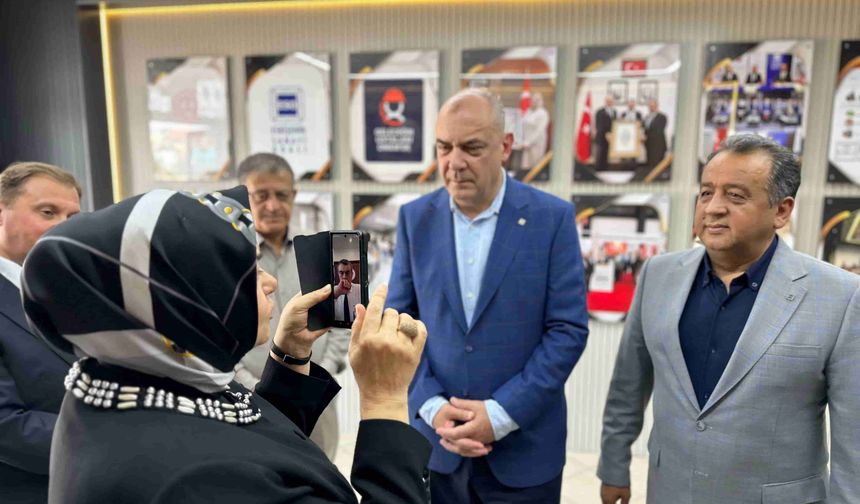 Eskişehir'deki eğitime Bakan Tekin'den destek