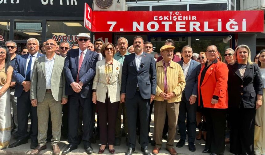 CHP Eskişehir delegeleri olağanüstü kurultay için imza verdi
