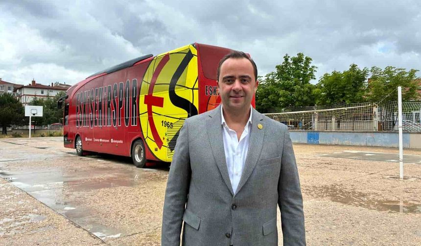 Ulaş Entok: “Eskişehirspor'a gelmek isteyen çok sayıda futbolcu var”